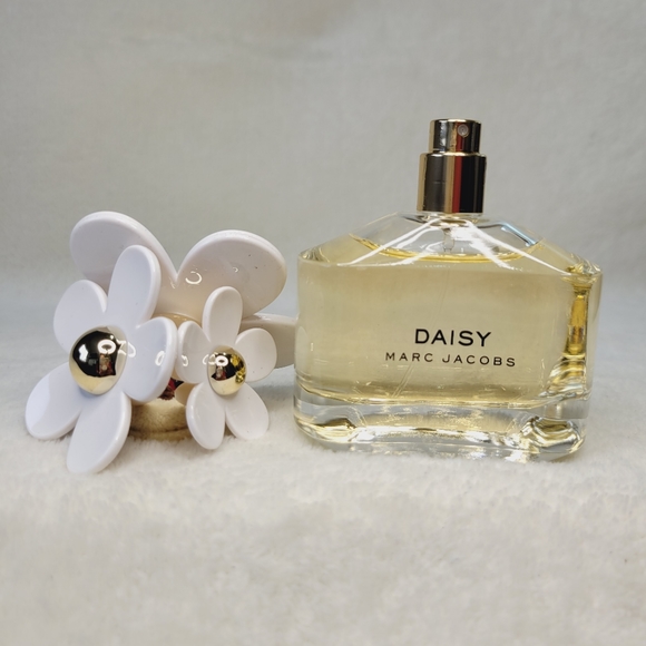 ✨️SOLD✨️🌸🌸DAISY MARC JACOBS EDT 1.7 oz 🌸🌸 - Picture 2 of 8